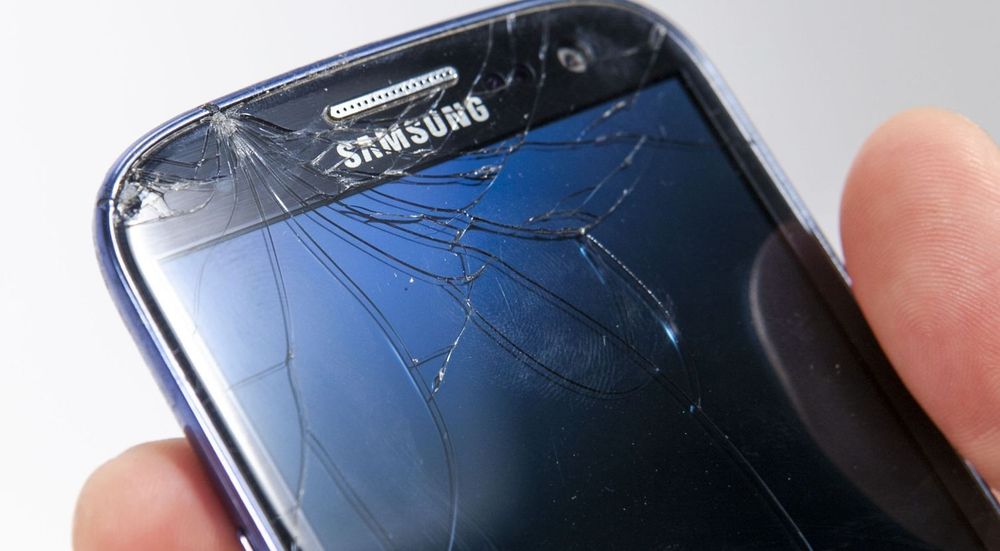 Billigere å reparere Galaxy skjermen Digi.no Samsung Galaxy Norge: desember 2013